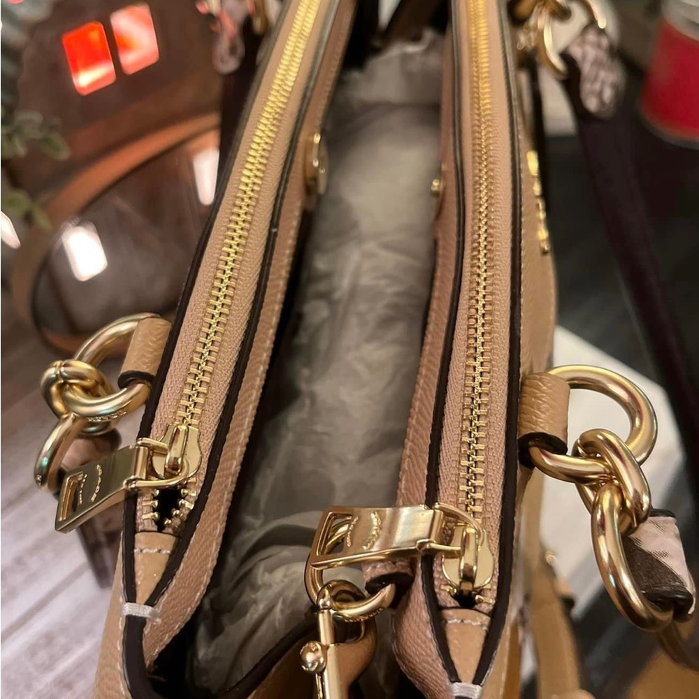 Coach Handbag - Picture 4 of 5